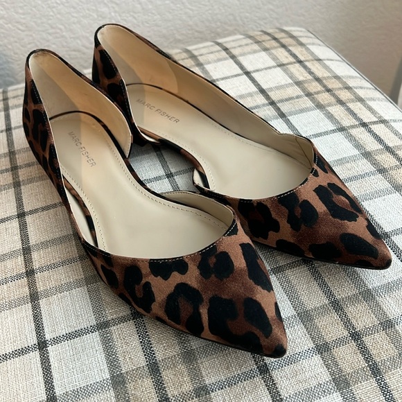 Marc Fisher Leopard Print Pointed Toe Flat - only worn once - Picture 1 of 10